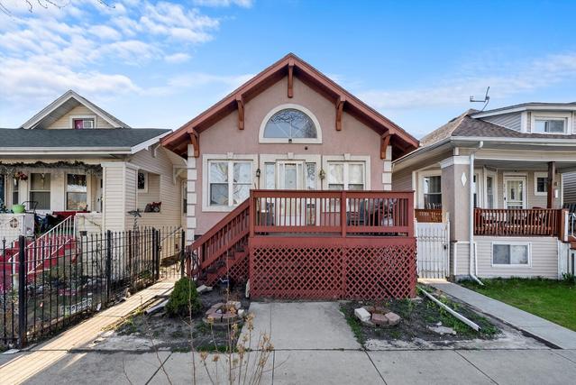 5706 S Sawyer Ave., Chicago, IL 60629