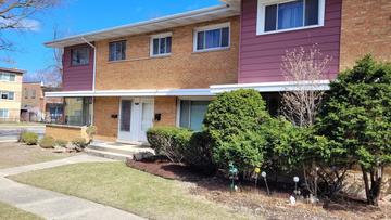 2531 W Howard St. #B, Chicago, IL 60645