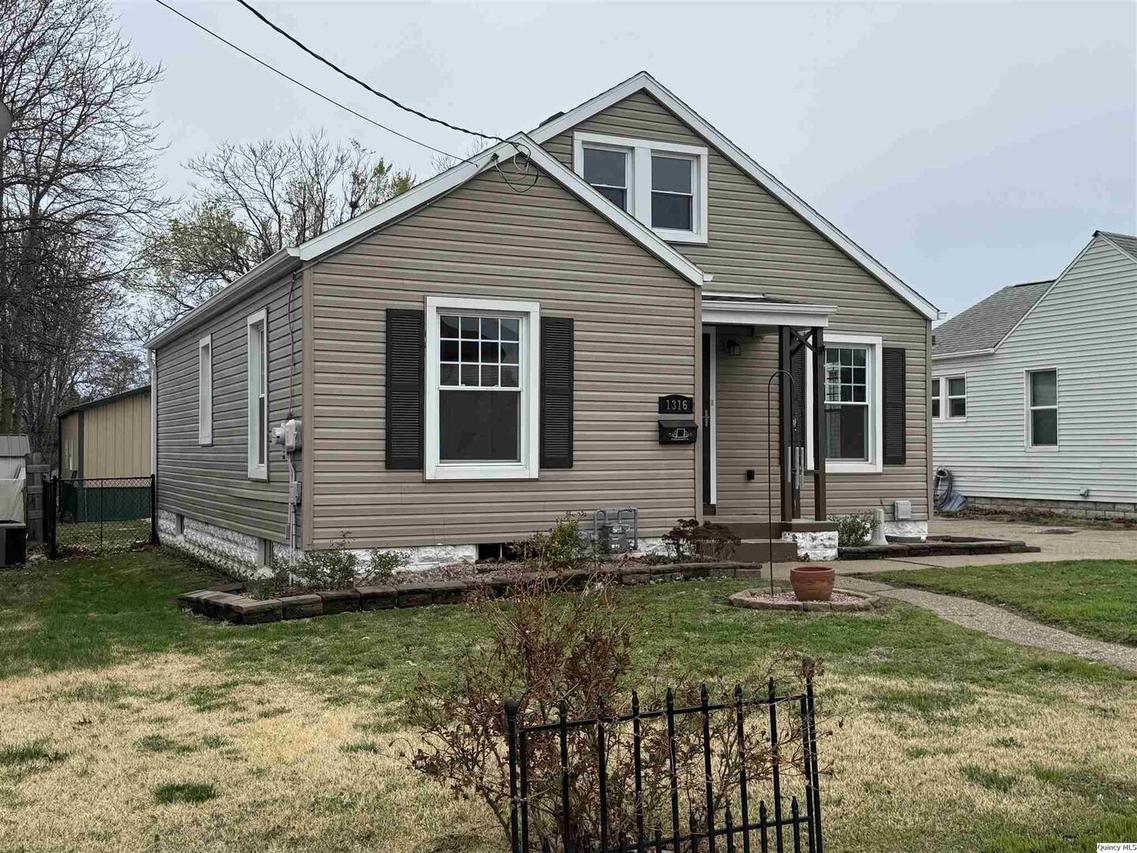 1316 Jefferson St., Quincy, IL 62301