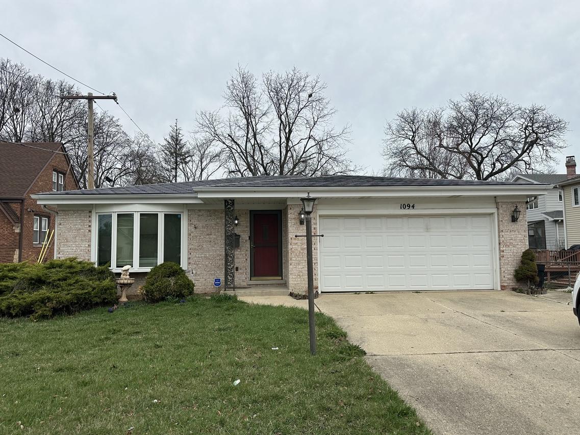 1094 E Algonquin Rd., Des Plaines, IL 60016