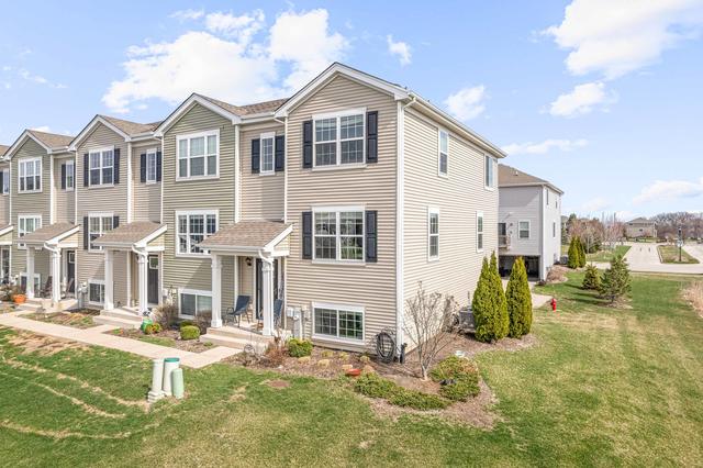2435 Bella Dr., Pingree Grove, IL 60140