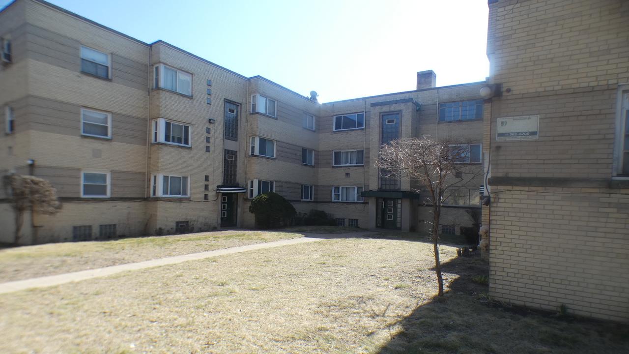 2043 E 72nd St. #1C, Chicago, IL 60649