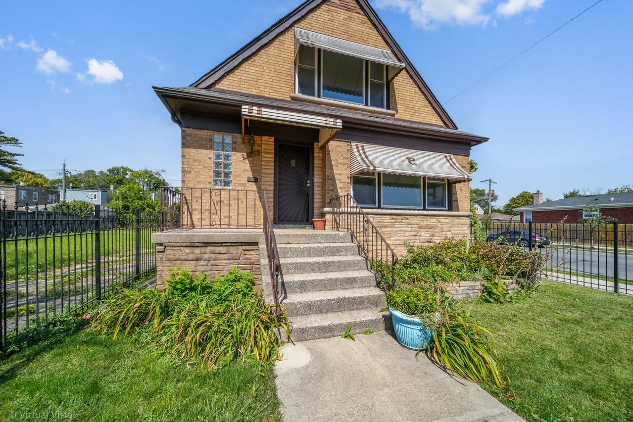 4400 W Cortez St., Chicago, IL 60651