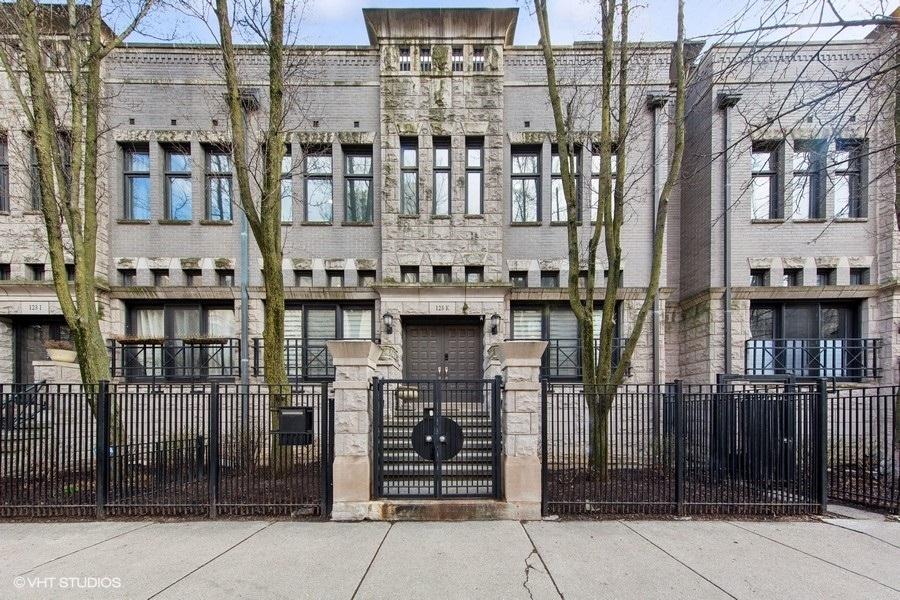 123 W Oak St. #K, Chicago, IL 60610