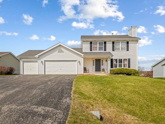 13057 Country Meadow Dr., Winnebago, IL 61088