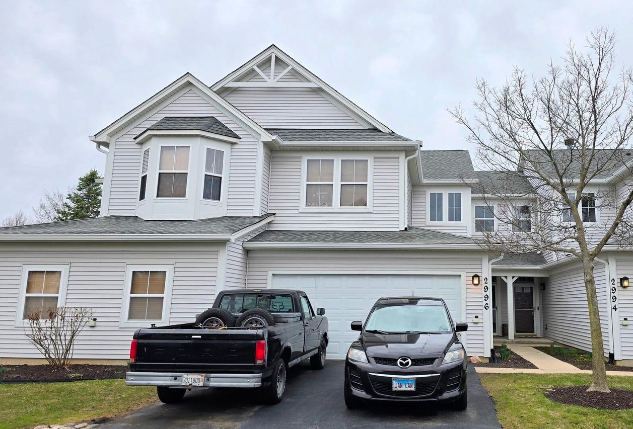 2996 Falling Waters Ln., Lindenhurst, IL 60046