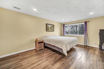 763 Whalom Ln. #2A1, Schaumburg, IL 60173