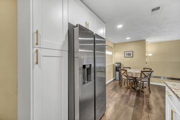 763 Whalom Ln. #2A1, Schaumburg, IL 60173