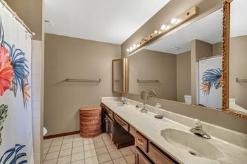 763 Whalom Ln. #2A1, Schaumburg, IL 60173