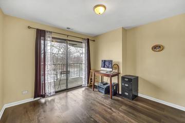 763 Whalom Ln. #2A1, Schaumburg, IL 60173