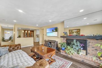 763 Whalom Ln. #2A1, Schaumburg, IL 60173