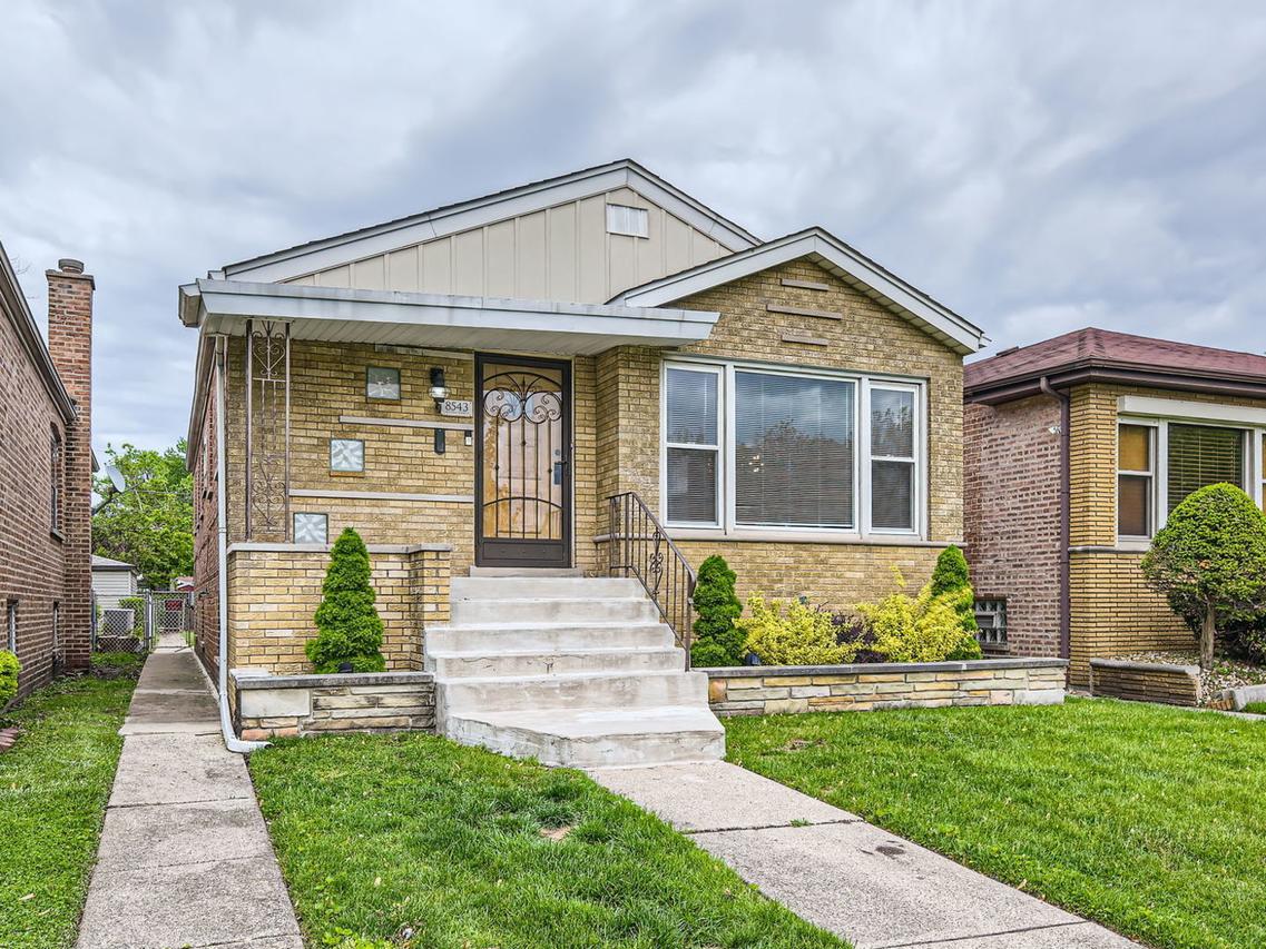 8543 S Indiana Ave., Chicago, IL 60619
