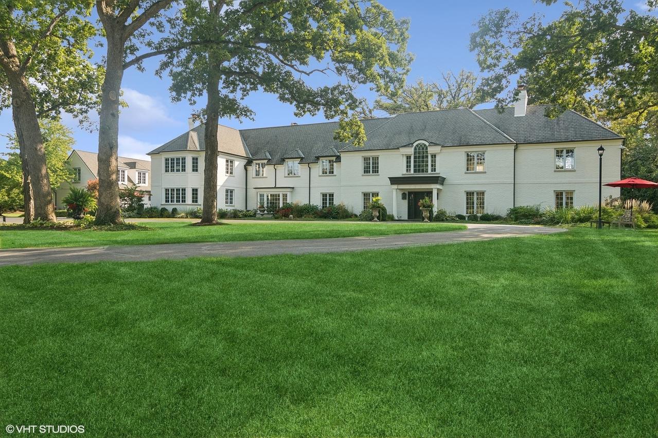 90 Hawley Woods Rd., Barrington Hills, IL 60010