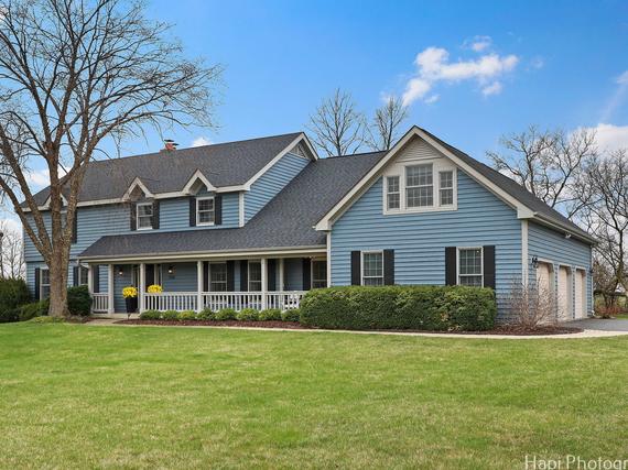 7513 Inverway Dr., Lakewood, IL 60014