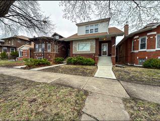 8225 S Rhodes Ave., Chicago, IL 60619