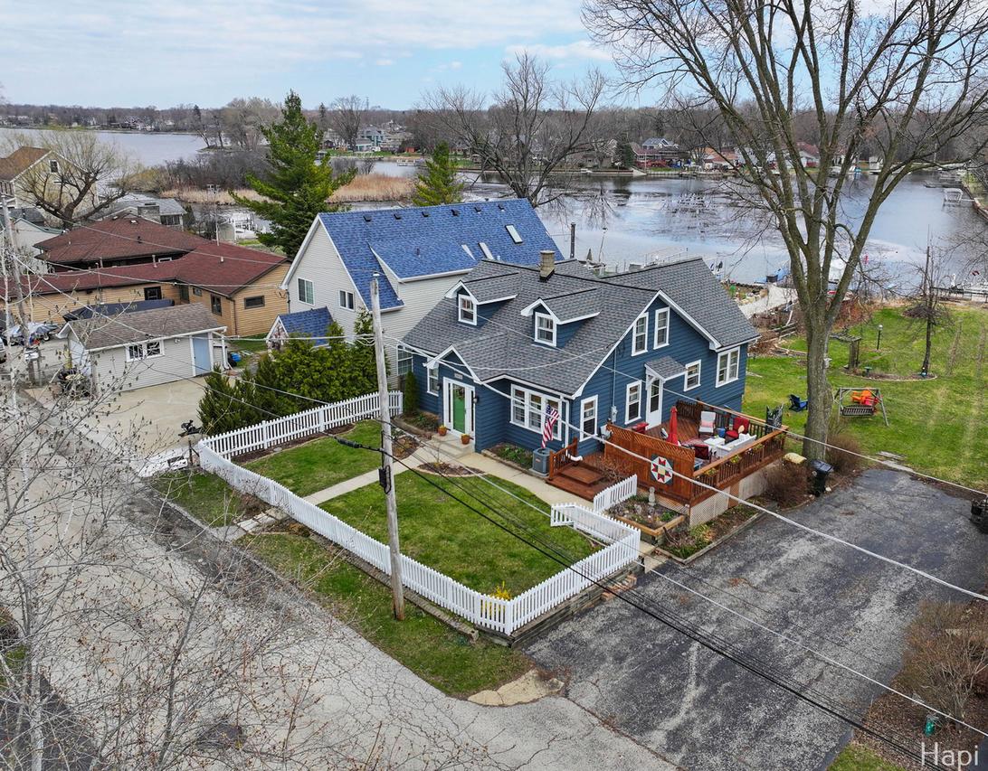 36603 N Iola Ave., Ingleside, IL 60041