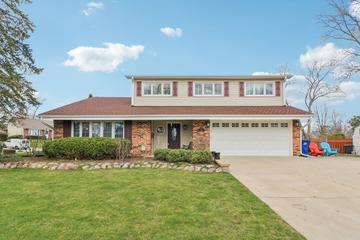 134 Sumac Ct., Schaumburg, IL 60193