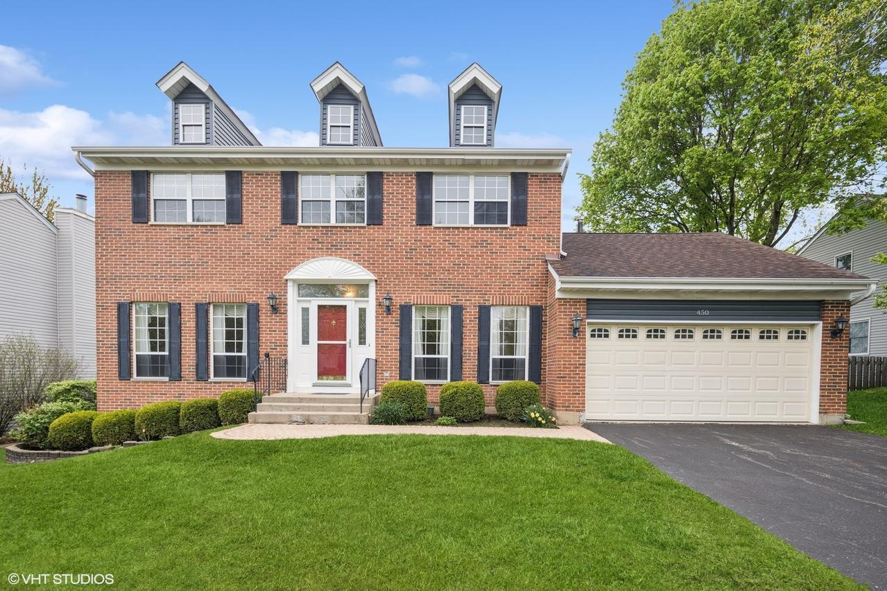 450 Old Oak Cir., Algonquin, IL 60102