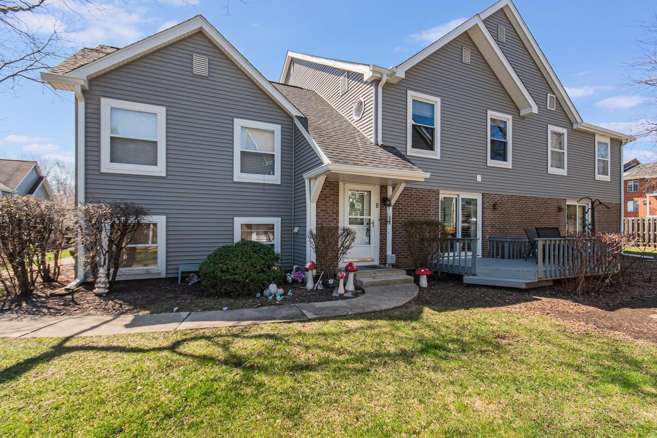 2791 Wayfaring Ln. #B, Lisle, IL 60532