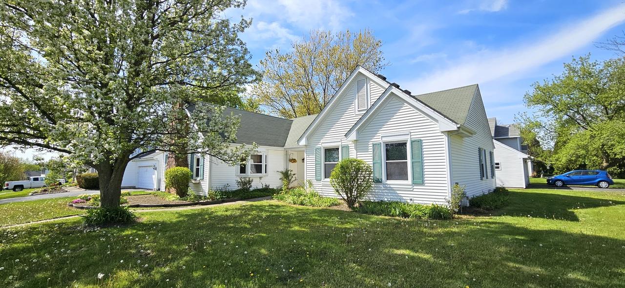 6218 Old Farm Ln., Gurnee, IL 60031