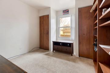 218 Gettysburg Dr., Bolingbrook, IL 60440