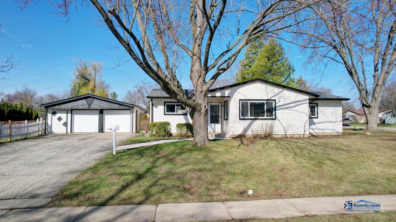 36546 N Streamwood Dr., Gurnee, IL 60031