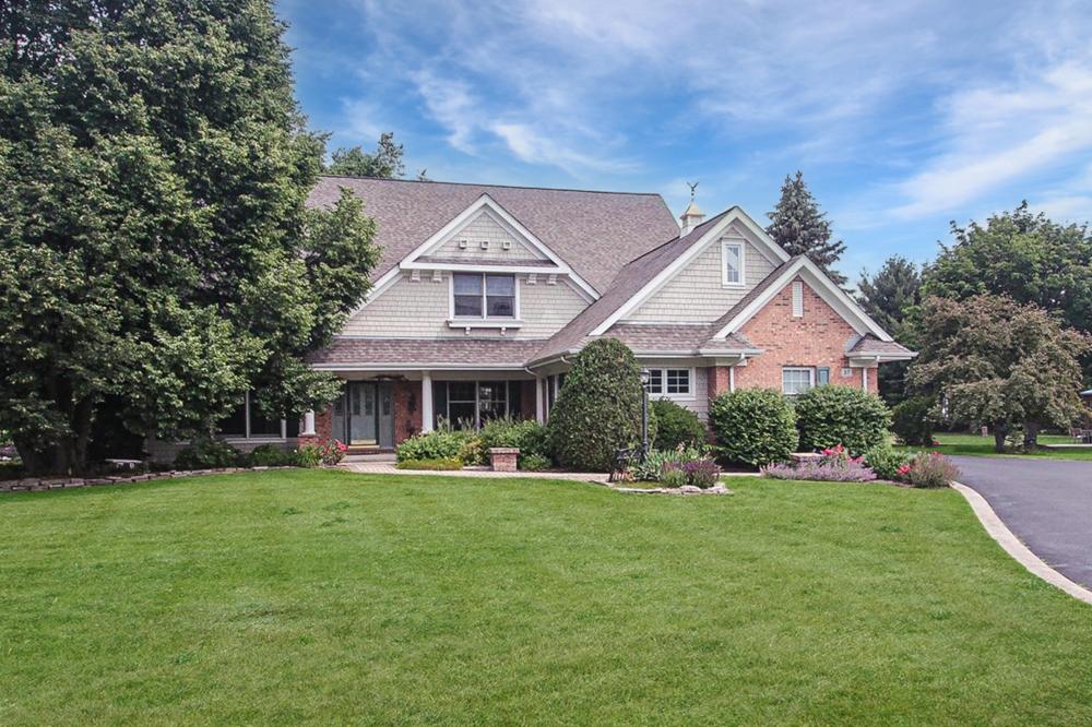 37 River Ridge Dr., Sleepy Hollow, IL 60118