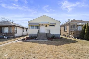 6949 W Montrose Ave., Harwood Heights, IL 60706