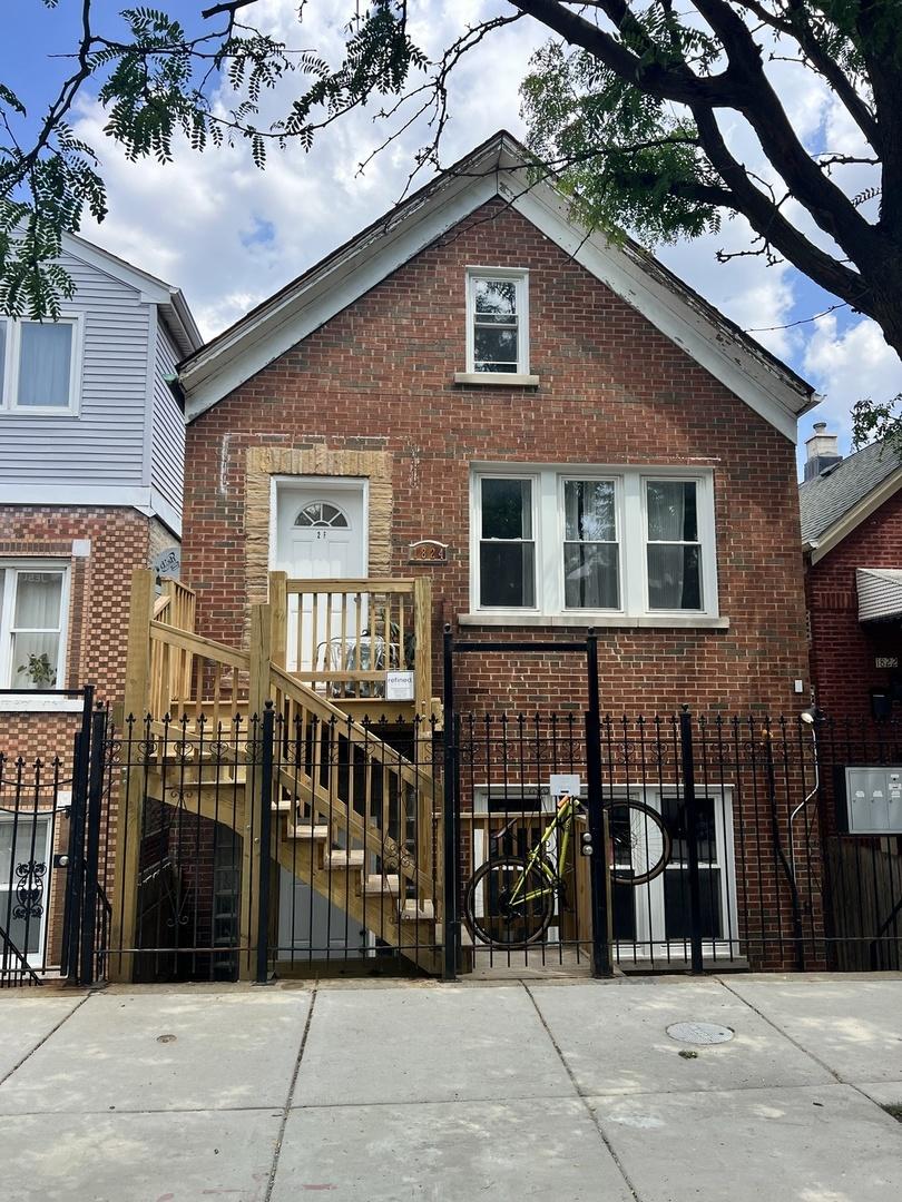 1824 W 22nd Pl., Chicago, IL 60608