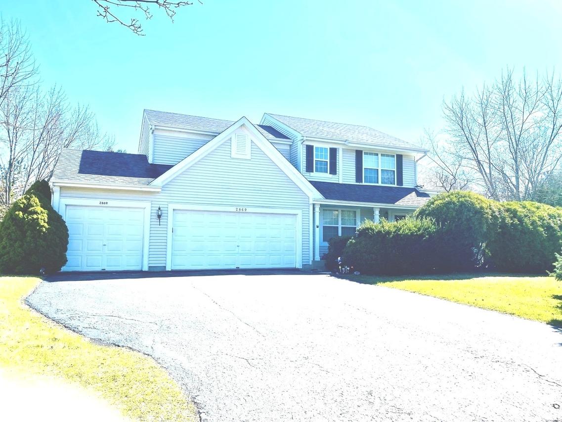 2869 Harrisburg Ct., Lindenhurst, IL 60046