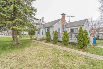 3931 N Park St., Westmont, IL 60559