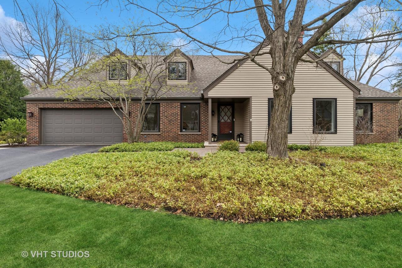 41 Fox Tr., Lincolnshire, IL 60069