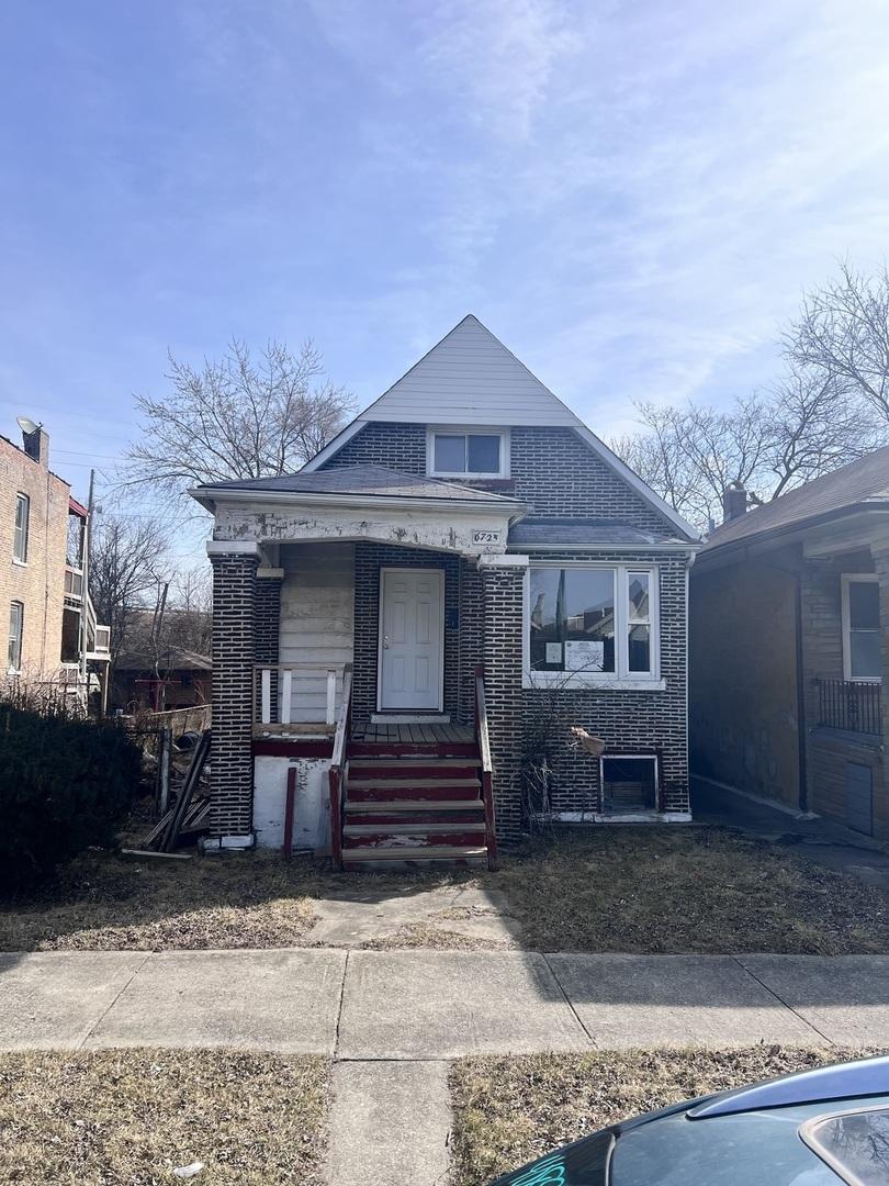 6725 S Prairie Ave., Chicago, IL 60637