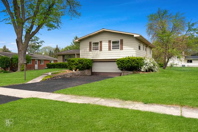 632 Columbine Ave., Lisle, IL 60532