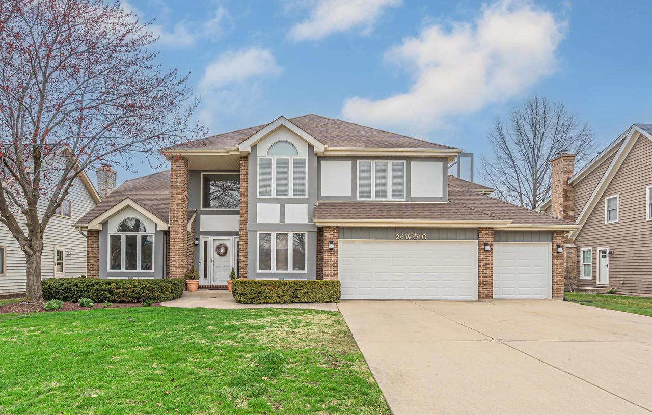 26w010 Macarthur Ave., Carol Stream, IL 60188
