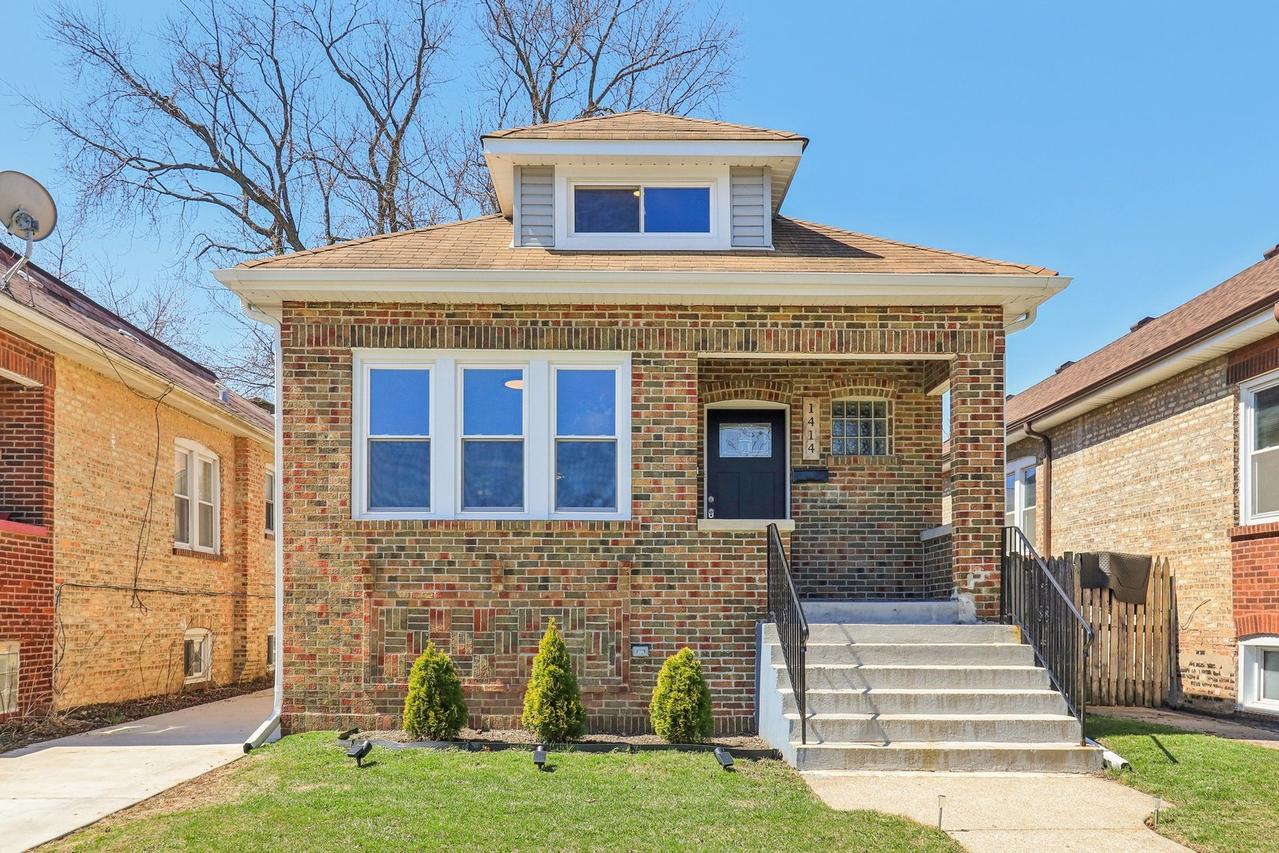 1414 S 10th Ave., Maywood, IL 60153