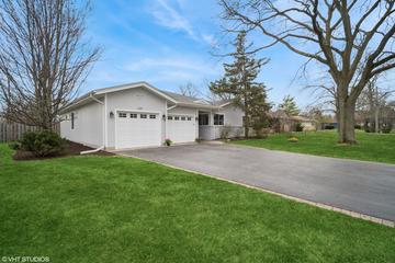 1127 Holly Ln., Glenview, IL 60025