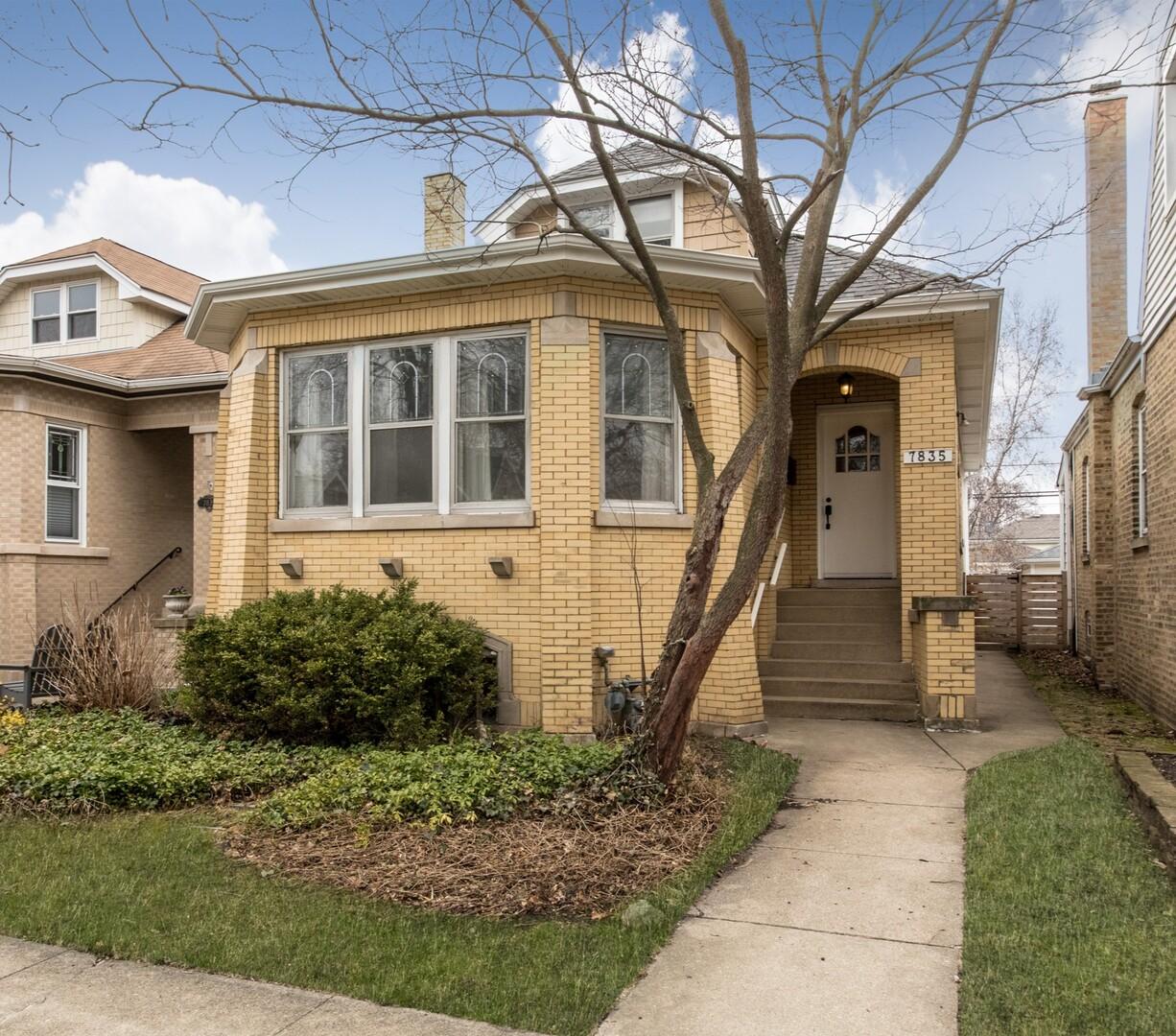 7835 Kenneth Ave., Skokie, IL 60076