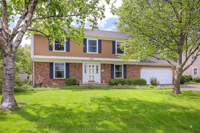423 Warwick Dr., Naperville, IL 60565