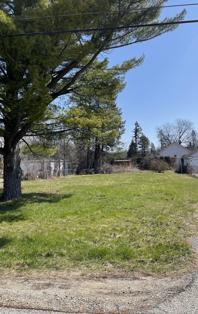 221 N Graylynn Dr., Mount Prospect, IL 60056
