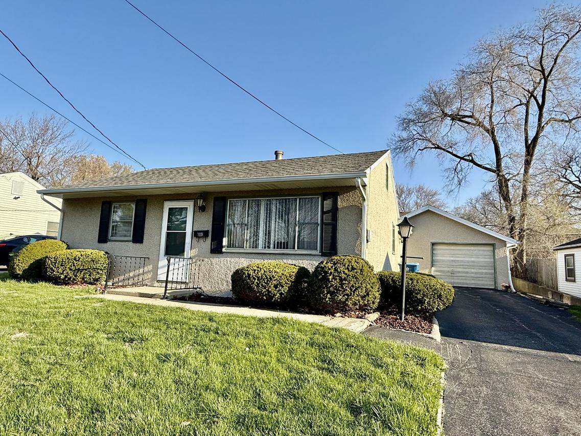 709 15th St., Peru, IL 61354