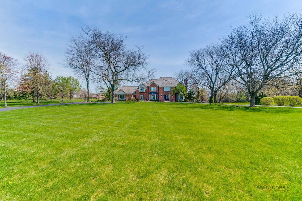 31 N Liberty Dr., South Barrington, IL 60010