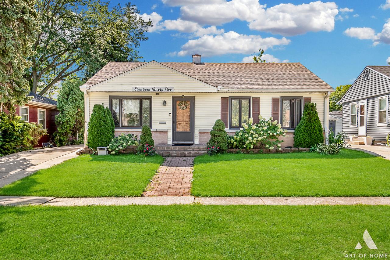1895 Welwyn Ave., Des Plaines, IL 60018