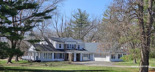 180 N North Signal Hill Rd., North Barrington, IL 60010