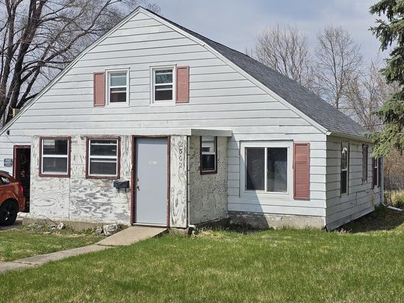 2302 Chestnut Ave., Sterling, IL 61081