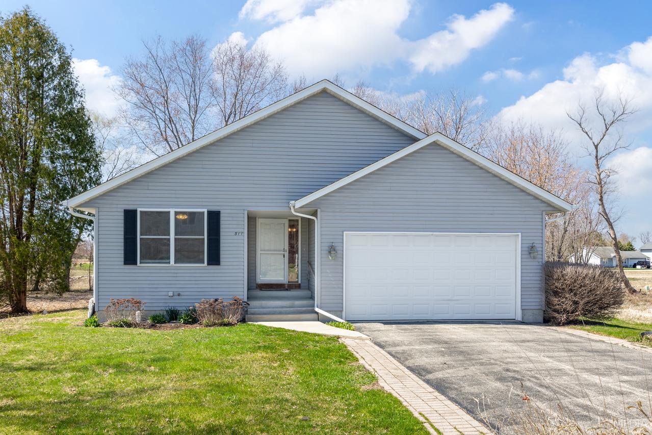 511 Constitution Dr., Poplar Grove, IL 61065