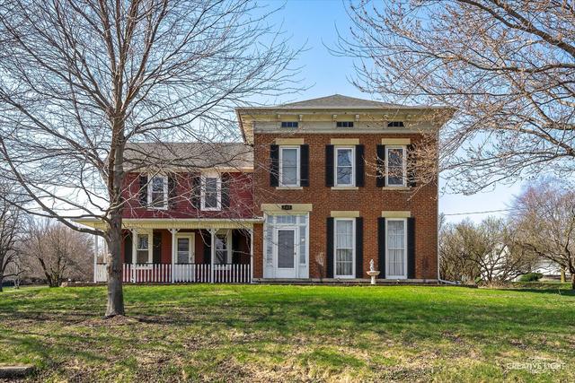 449 Palmyra Rd., Dixon, IL 61021