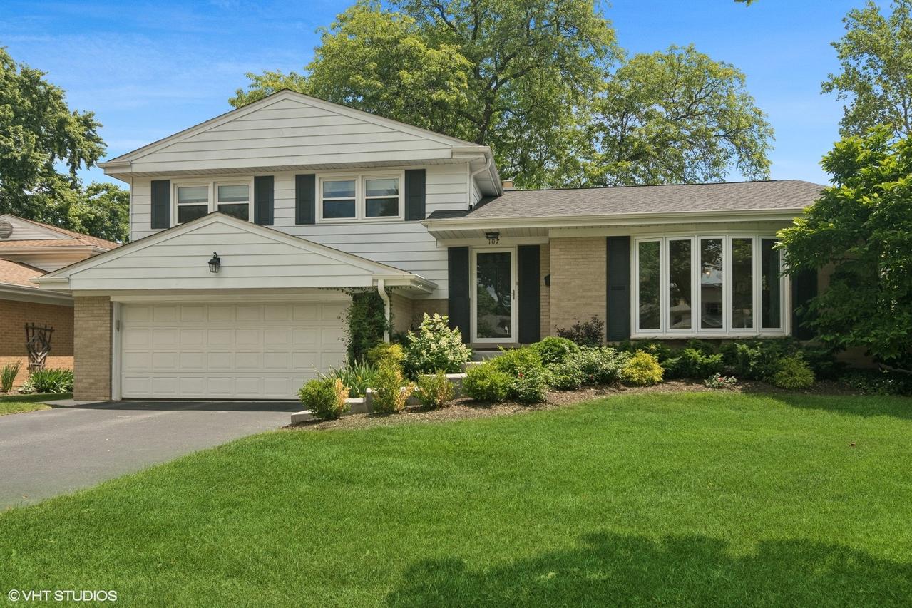 107 N Donald Ave., Arlington Heights, IL 60004