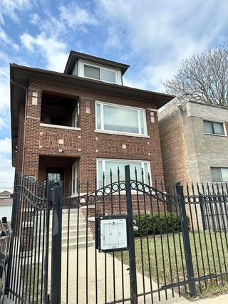 8036 S Yates Blvd., Chicago, IL 60617