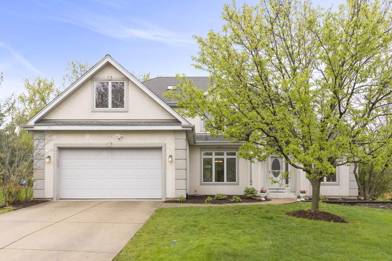 824 High Ridge Ct., Darien, IL 60561